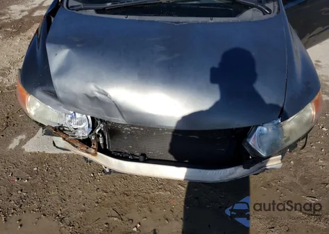 2010 Honda Civic Lx z USA, uszkodzony, nr VIN 2HGFG1B60AH513518